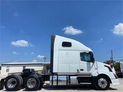 2016 Volvo Vn 630